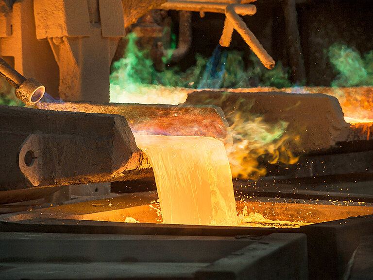 Foto: Aurubis: Metallguss